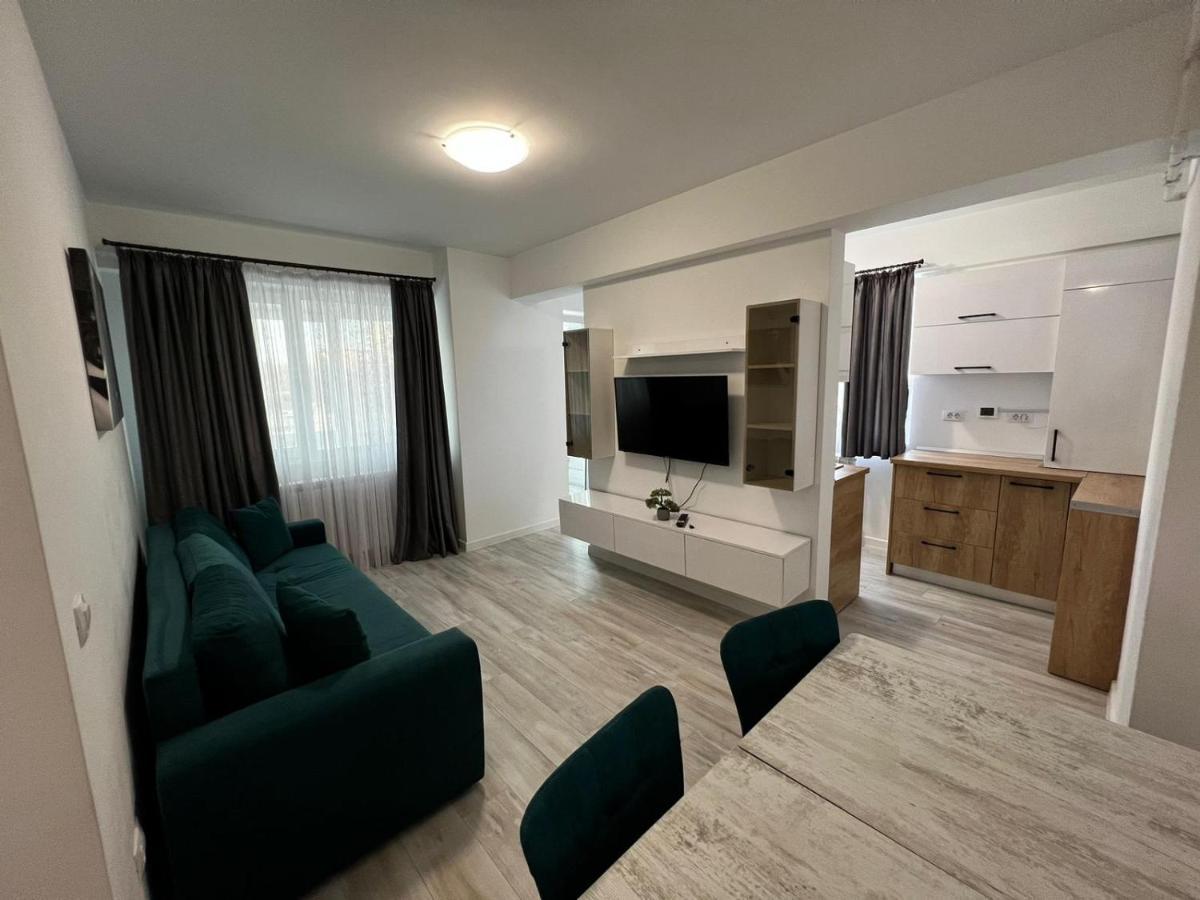 Cozy Accommodation Central City - Iasi Bagian luar foto