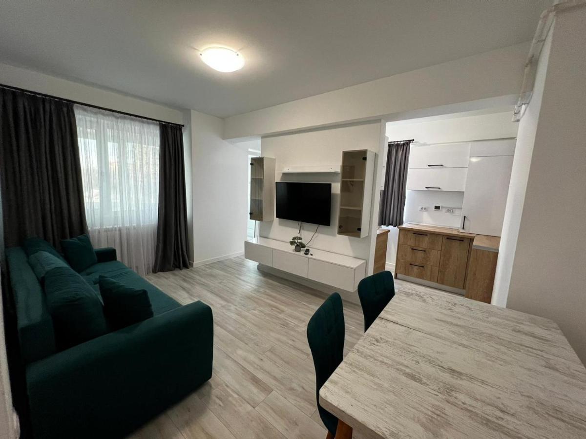 Cozy Accommodation Central City - Iasi Bagian luar foto