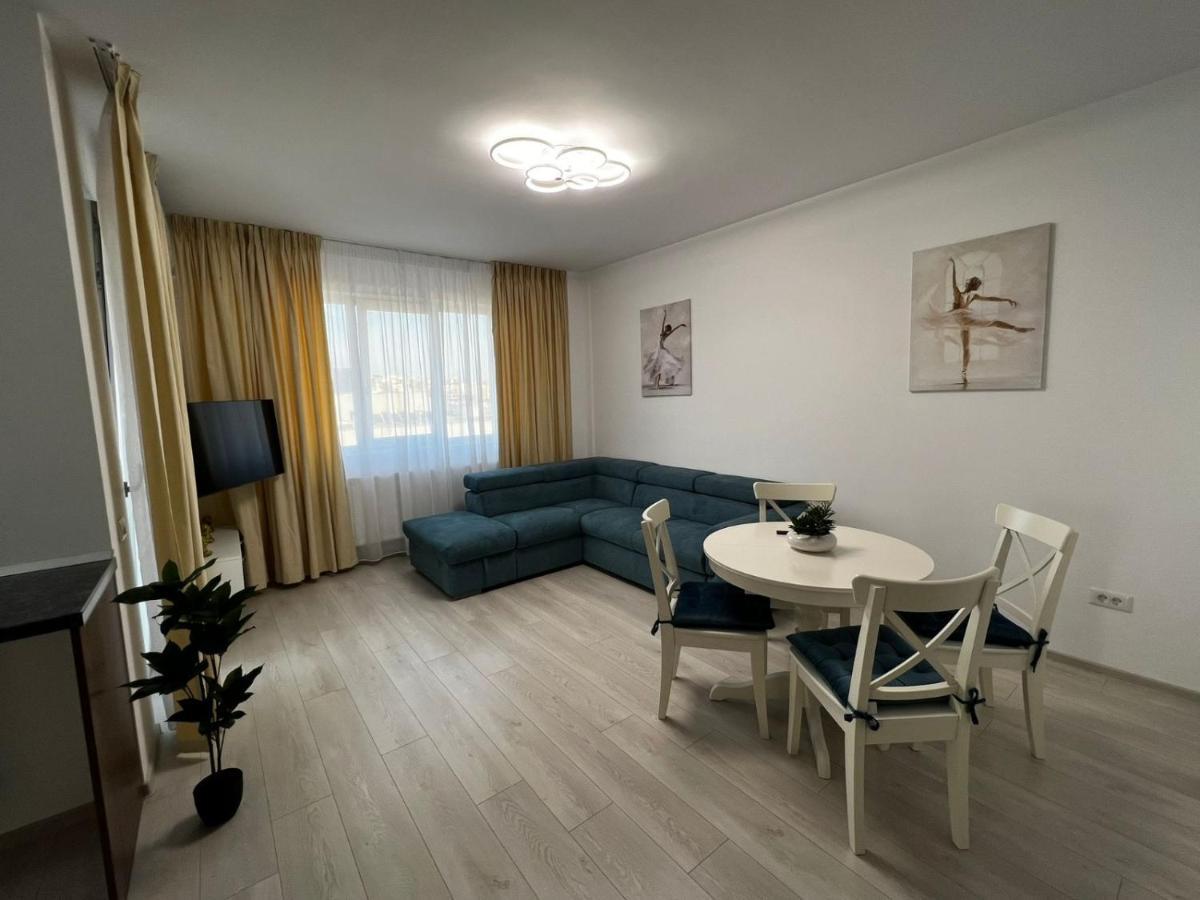 Cozy Accommodation Central City - Iasi Bagian luar foto