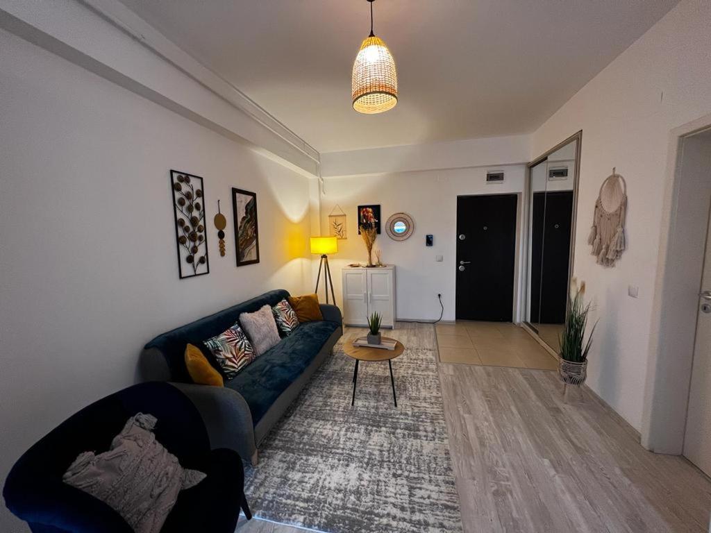 Cozy Accommodation Central City - Iasi Bagian luar foto
