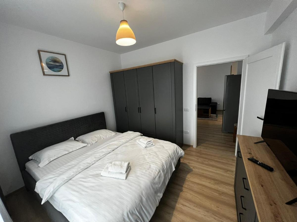 Cozy Accommodation Central City - Iasi Bagian luar foto