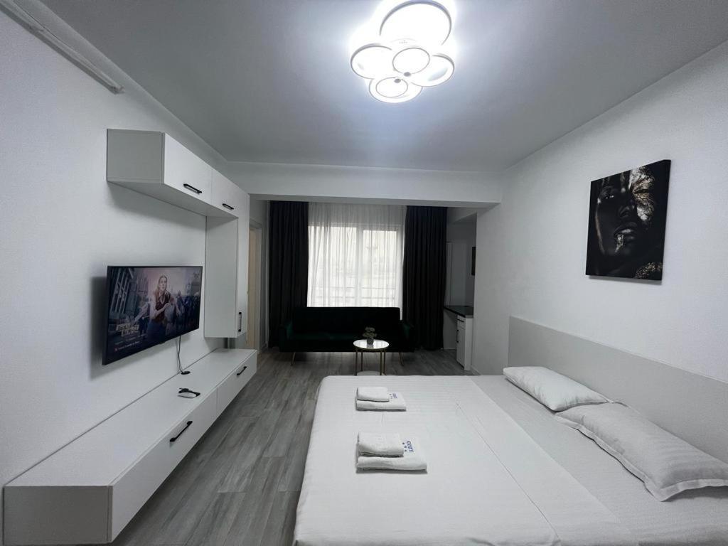 Cozy Accommodation Central City - Iasi Bagian luar foto