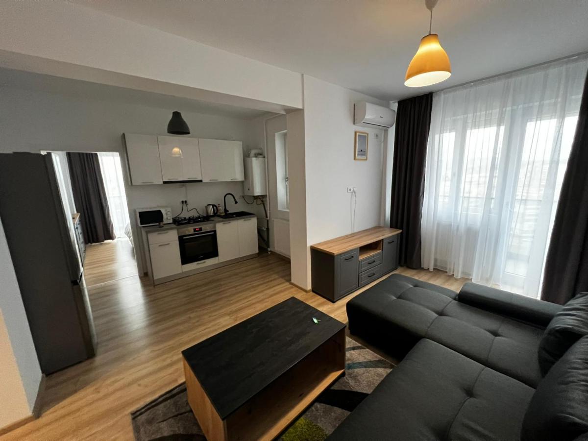 Cozy Accommodation Central City - Iasi Bagian luar foto