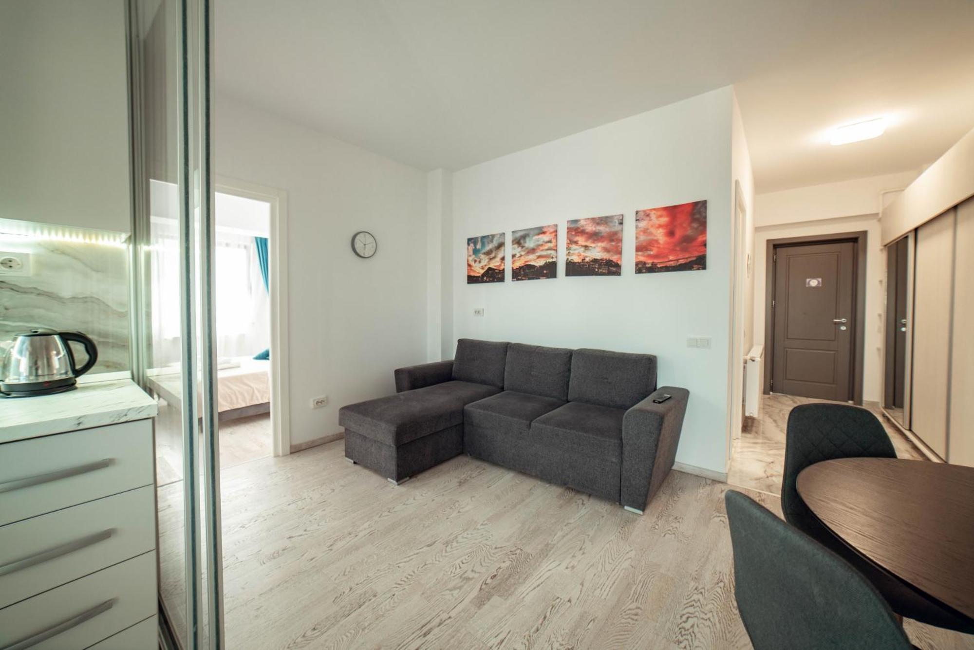 Cozy Accommodation Central City - Iasi Bagian luar foto